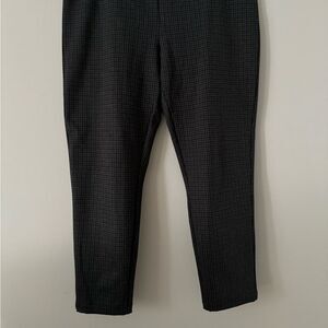 Ellen Tracy Great Condition Pants Size L   27 Inch